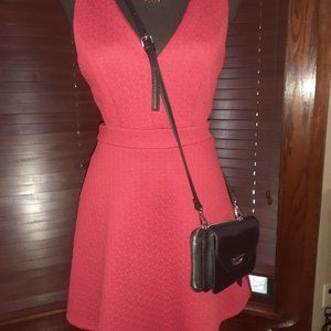VINTAGE RED V-NECK QUILTED LOOK DRESS